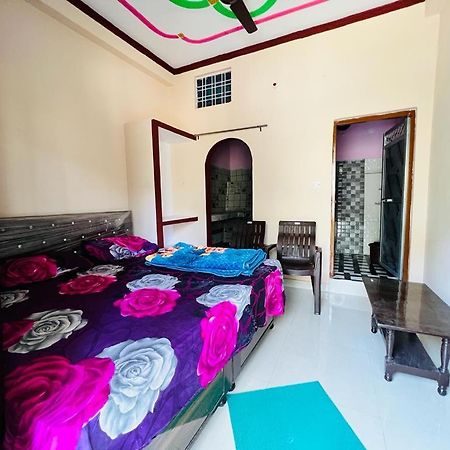 Gayatri Homestay Rudraprayag Екстер'єр фото